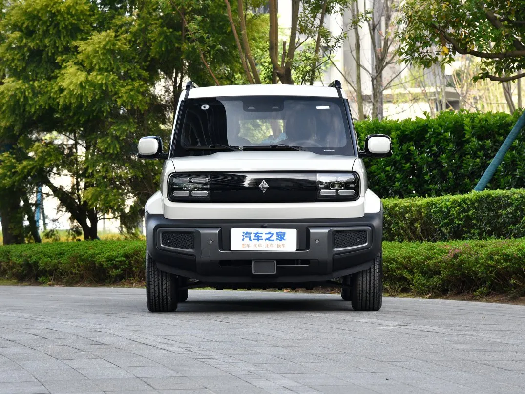 imgi_102_Brand-New-Wuling-Baojun-Yep-Yueye-Mini-SUV-Electric-Car-Chinese-Range-303-Km-New-Energ 2026 Baojun Yueye Flagship Edition Pure Electric Car– Wholesale Price From China | CarBuyChina - Image 1