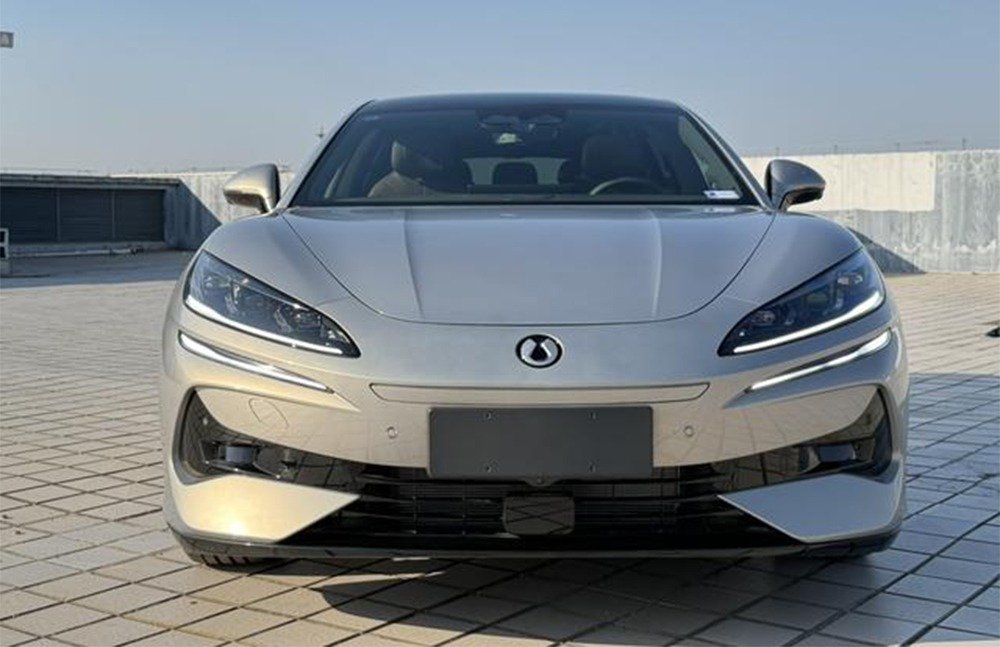 imgi_2_denza z9 4 Denza Z9GT DM 2026 Model 1100 All-Wheel Drive Ultra Edition– Factory Price From China | NVOVA - Image 1