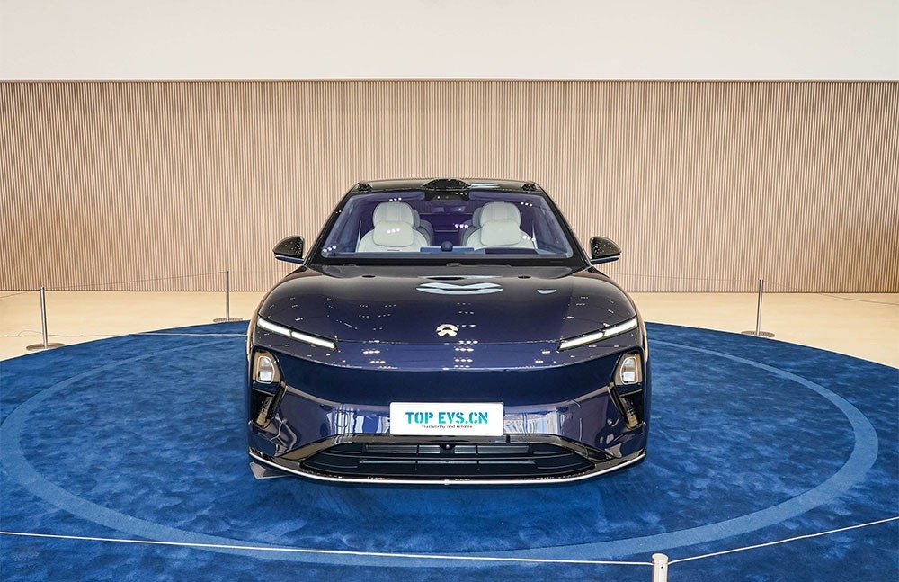imgi_3_1_3(11) 2026 NIO ET9– China Export Vehicle | CarBuyChina - Image 1