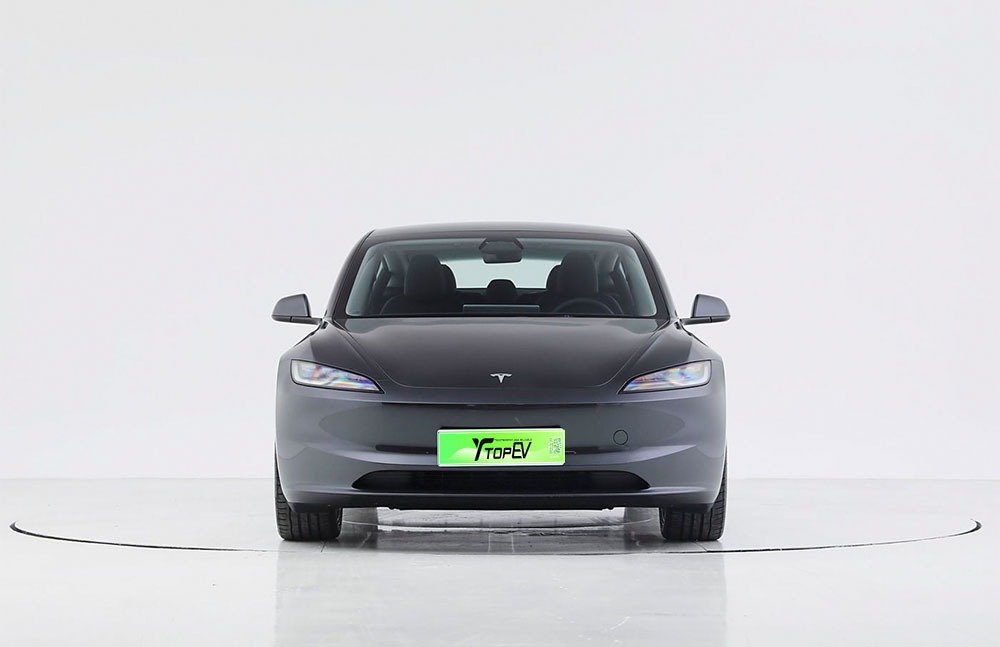 imgi_3_1_3(5) 2026 Tesla Model 3– China Export Vehicle | CarBuyChina - Image 1