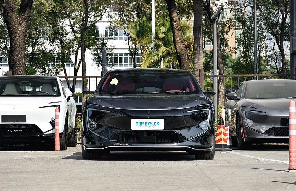 imgi_3_1_3(78) 2026 Avatr 12 EV– China Export Vehicle | NVOVA - Image 1