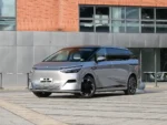 Xpeng X9 High-End Electric Business MPV Exceptional Performance Spacious Interior and Luxury– In Stock in China | CarBuyChina - Image 4
