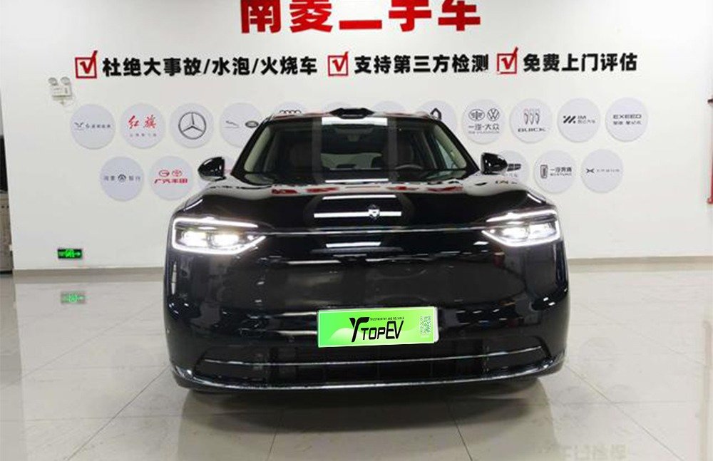 imgi_4_aito m7 2 Aito M7 2026 Model Year, Extended-Range Ultra, 5-Seater, AWD– Ready for Export From China | NVOVA - Image 1