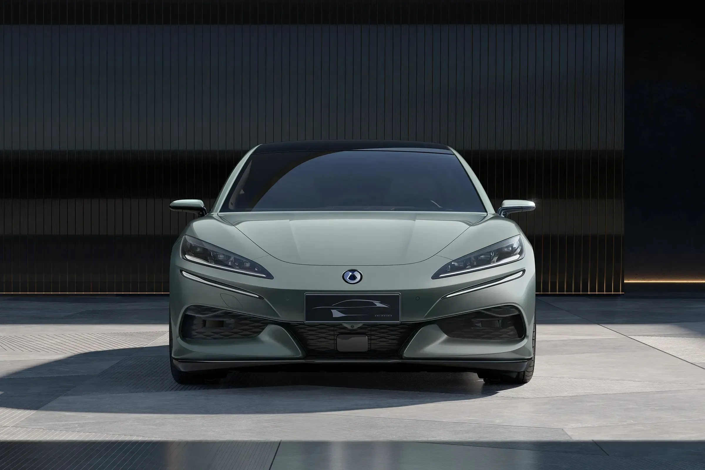 imgi_57_Denza-Z9gt-Dm-I-Flagship-New-Energy-Car-4WD Denza Z9gt Dm-I Flagship New Energy 4WD 3-Motors Hatchback Plug-in Hybrid– In Stock in China | NVOVA - Image 1