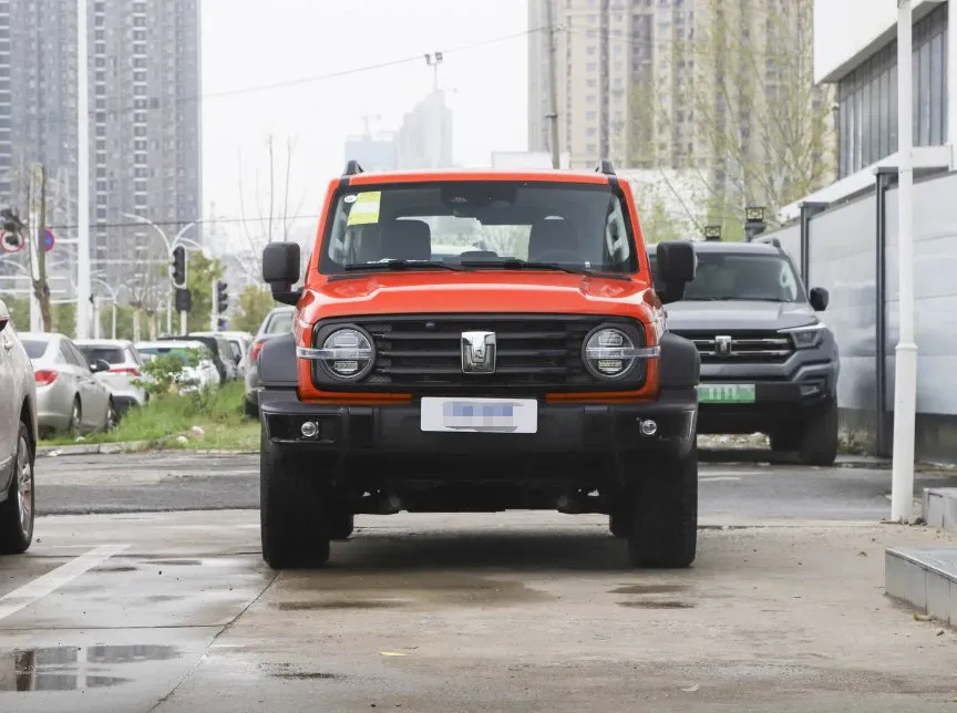 imgi_86_Gwm-Tank-300-Hev-Compact-SUV-Four-Wheel-Drive-off-Road-V Gwm Tank 300 Hev Compact SUV Four-Wheel Drive off-Road Vehicle– In Stock in China | CarBuyChina - Image 1